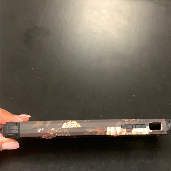 iPhone XS Max phone case - Picture 3 of 4